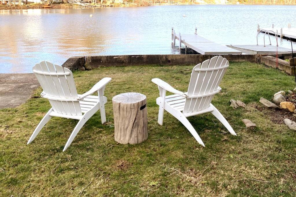 Lake Attitash Waterfront W/ Private Dock أميسبوري المظهر الخارجي الصورة